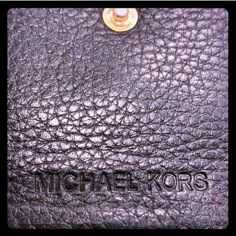 GentlyUsed Micheal Kors TriFold Leather Wallet - Picture 7 of 8